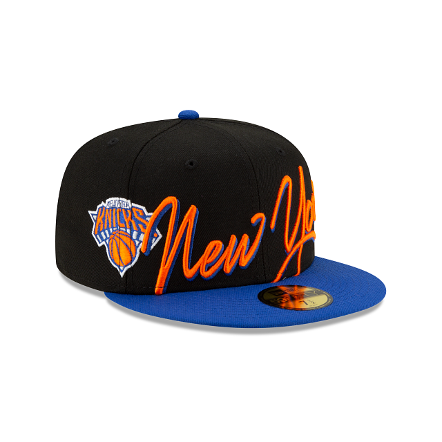 New Era New York Knicks Cursive 59FIFTY Fitted Hat