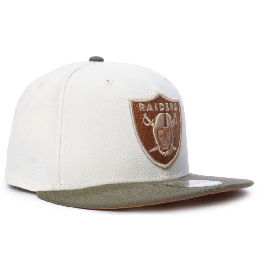 New Era Las Vegas Raiders Chrome/Olive 59FIFTY Fitted Cap