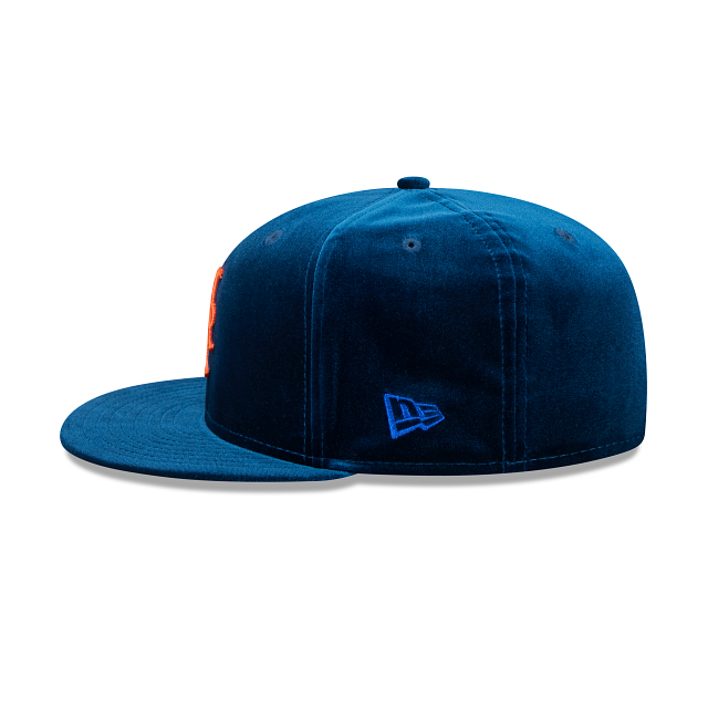 New Era Los Angeles Dodgers Velvet 59FIFTY Fitted Hat