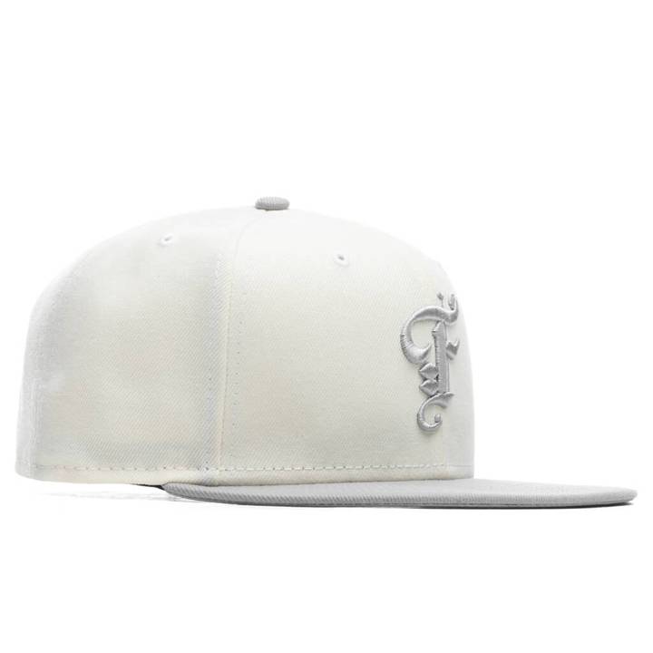 New Era x Feature Off-White & Grey 59FIFTY Fitted Hat