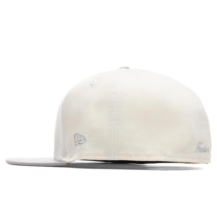 New Era x Feature Off-White & Grey 59FIFTY Fitted Hat