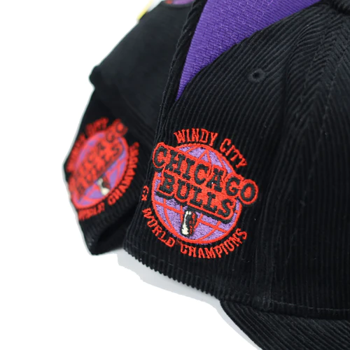 New Era Chicago Bulls Black Corduroy 6x World Champs 59FIFTY Fitted Hat