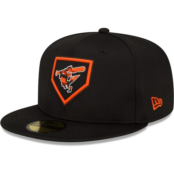 New Era Baltimore Orioles Black 2022 Clubhouse 59FIFTY Fitted Hat