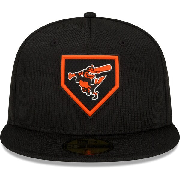 New Era Baltimore Orioles Black 2022 Clubhouse 59FIFTY Fitted Hat