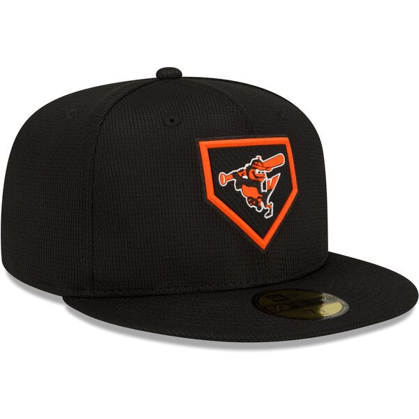 New Era Baltimore Orioles Black 2022 Clubhouse 59FIFTY Fitted Hat