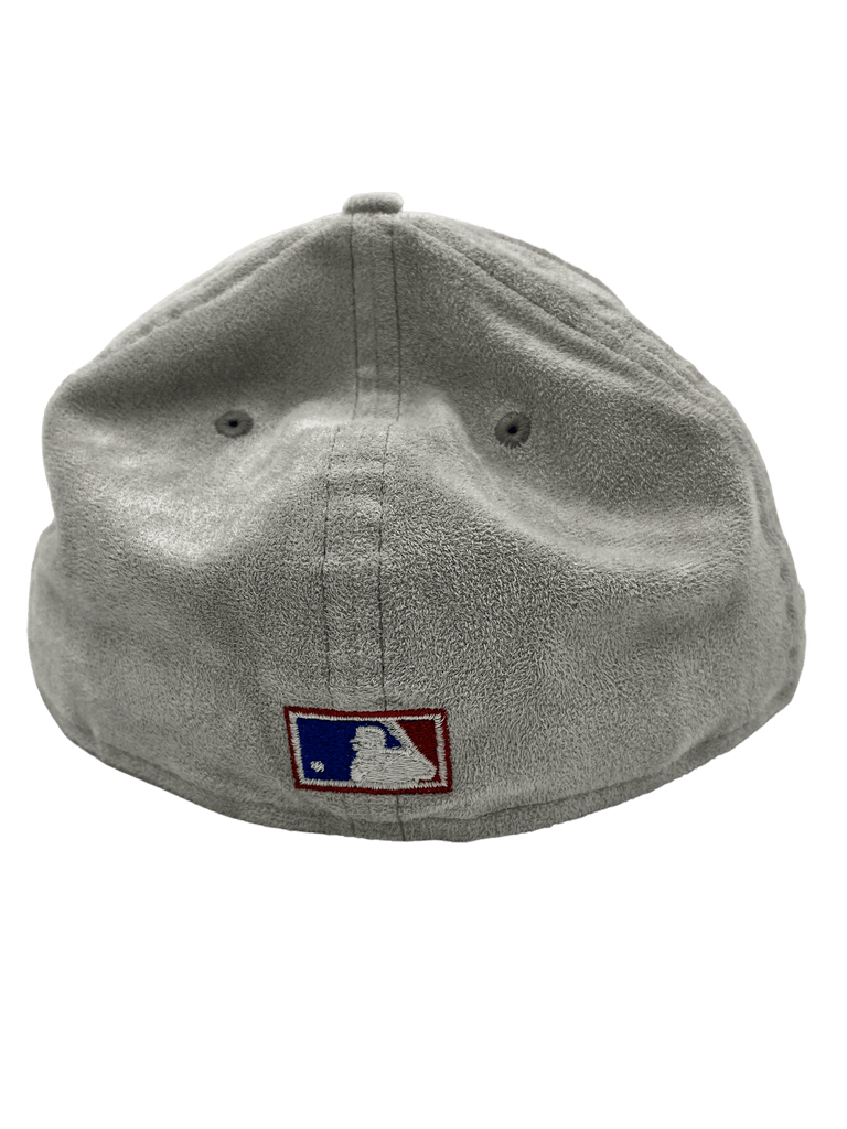 New Era x Pro Image Sports Chicago Cubs Gray Metallic Suede 59FIFTY Fitted Hat