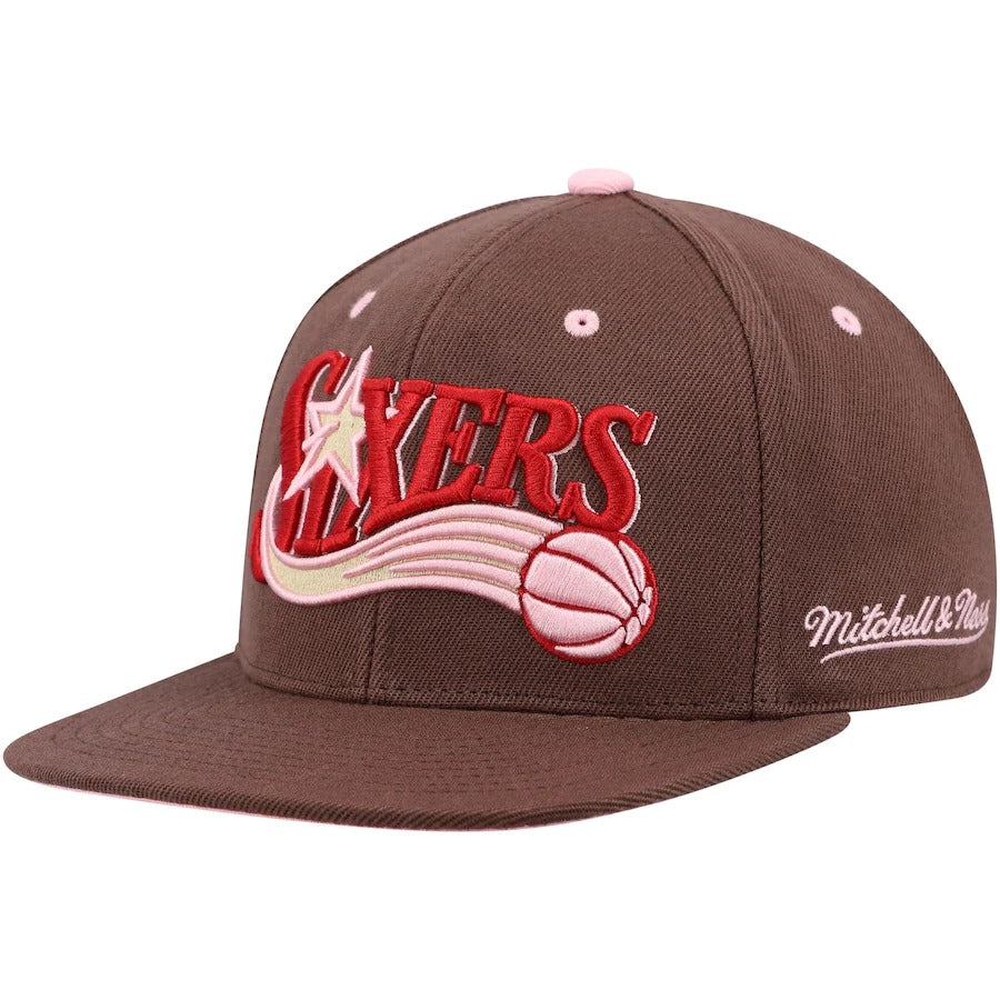 Mitchell & Ness Philadelphia 76ers Brown Anniversary Hardwood Classics Brown Sugar Bacon Fitted Hat