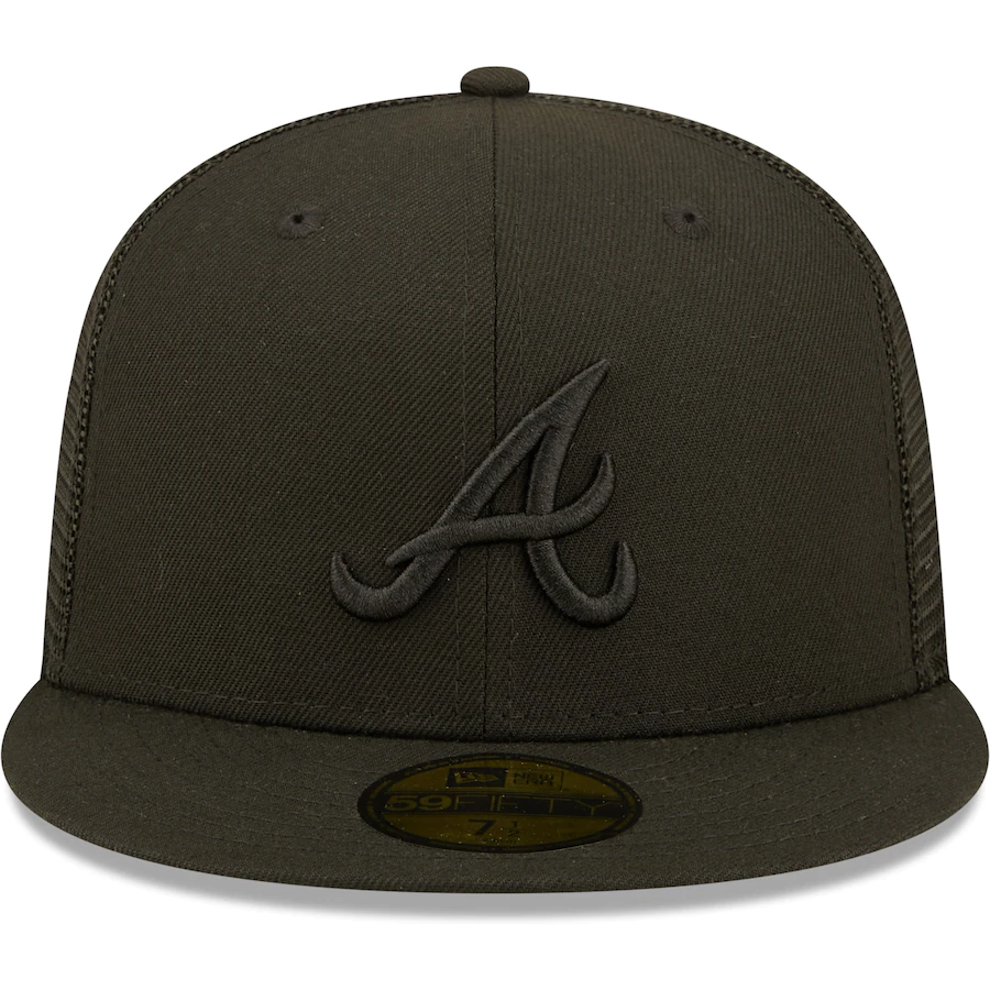 New Era Atlanta Braves Blackout Trucker 59FIFTY Fitted Hat